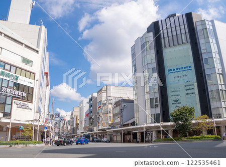 Station front view: Kyoto Kawaramachi Station Station front view: Kyoto Kawaramachi Station 122535461