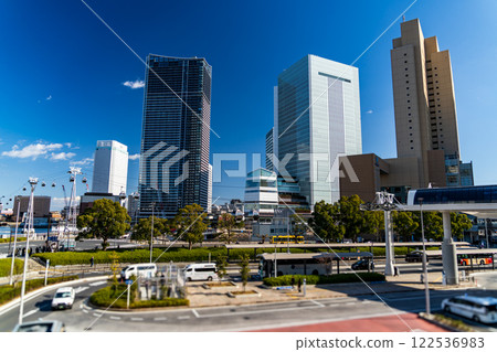 Scenery in front of Sakuragicho station 122536983