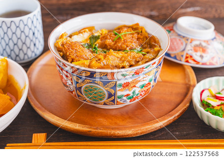 Pork cutlet on rice Pork cutlet on rice 122537568