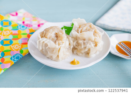 Big shumai Big shumai 122537941