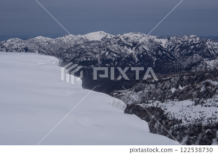 大戸岳和小笠山 122538730