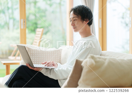 男性個人電腦 男性個人電腦 122539266