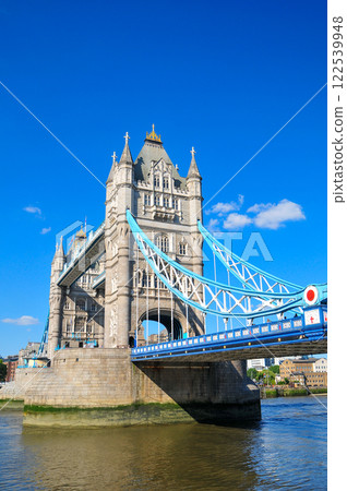 Beautiful view of Tower Bridge over the River Thames in London Beautiful view of Tower Bridge over the River Thames in London 122539948