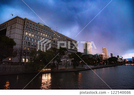 大阪市淀屋橋大阪市政府及中之島遠景 大阪市淀屋橋大阪市政府及中之島遠景 122540086