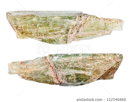 various samples of raw epidote crystals isolated various samples of raw epidote crystals isolated 122540868