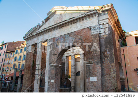 Scenery of tourist attractions in Rome, Italy 122541689