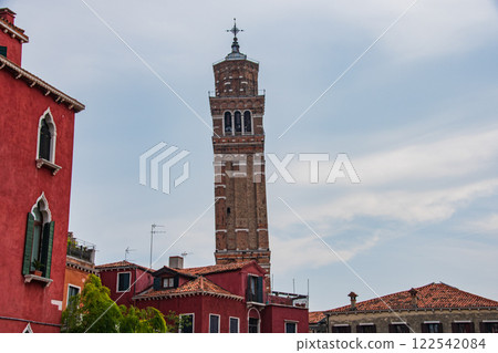View of Venice, Italy's water city 122542084