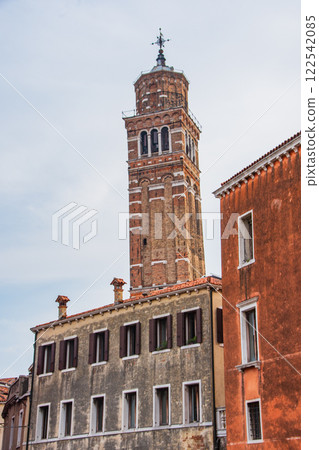 View of Venice, Italy's water city 122542085