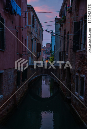 Tour the tourist spots of Venice, Italy, the city of water Tour the tourist spots of Venice, Italy, the city of water 122542878