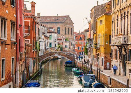 Tour the tourist spots of Venice, Italy, the city of water Tour the tourist spots of Venice, Italy, the city of water 122542903