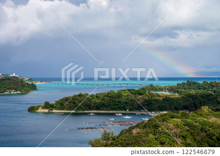日本沖繩縣沖繩主島美麗的海景 日本沖繩縣沖繩主島美麗的海景 122546879