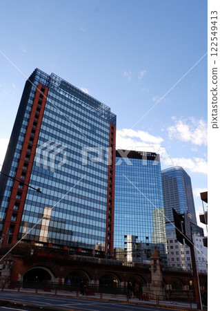 Skyscrapers seen from Manseibashi Bridge 122549413