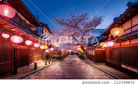 夜晚的櫻花與燈籠－京都的絕美夜景 122549652