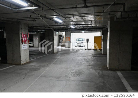 Paid parking lot/automatic gate system 122550164