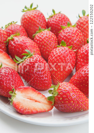 在板材的草莓 在板材的草莓 122550202