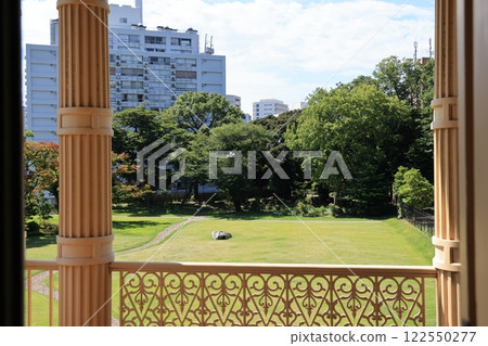 View of the garden of the former Iwasaki residence in Taito Ward, Tokyo View of the garden of the former Iwasaki residence in Taito Ward, Tokyo 122550277