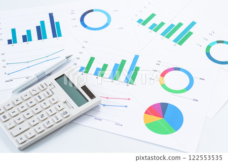 大量商業圖表和計算器 大量商業圖表和計算器 122553535
