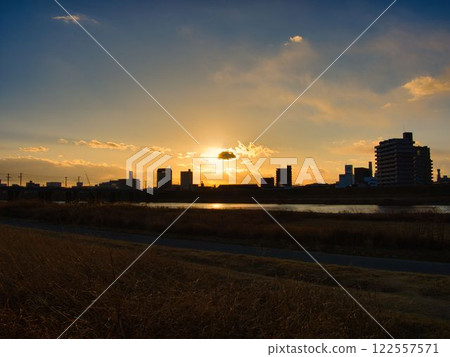 岡山縣旭川的日落 122557571