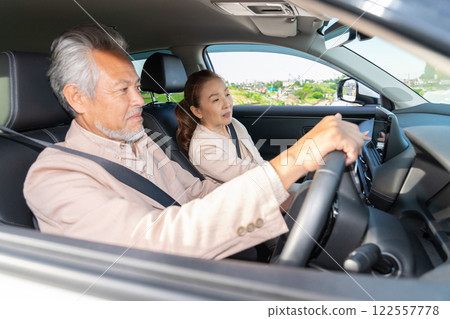 老年夫婦車 老年夫婦車 122557778