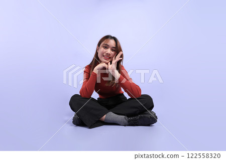 Cute Asian Woman 122558320