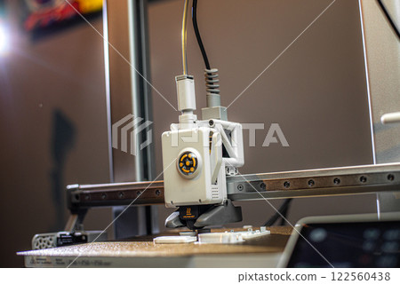 3D printing machine, 3D printer prints a new model 3D printing machine, 3D printer prints a new model 122560438
