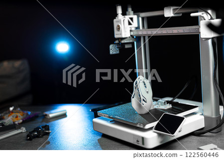 3D printing machine, 3D printer prints a new model 122560446