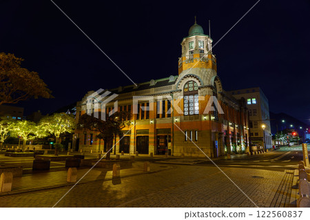 Mojiko Retro: Former Osaka Shosen Building 122560837