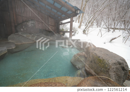 Yukimi open-air bath Shinhotaka Onsen 122561214