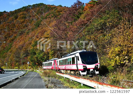 秋季釜石線(銀河夢想線釜石線)觀光列車Hinabi 秋季釜石線(銀河夢想線釜石線)觀光列車Hinabi 122561597