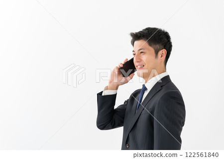 Businessman smartphone 122561840