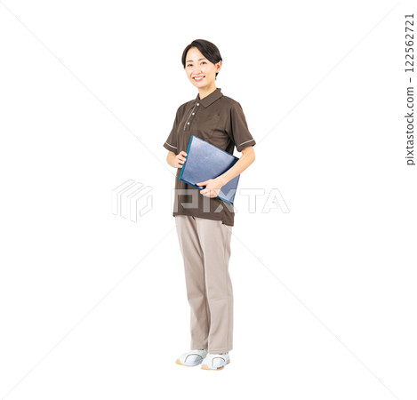 Middle-aged female staff member holding a file. Full-body photo PNG with transparent background precisely cut out by hand 122562721
