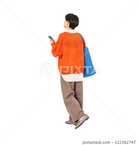 The back view of a stylish middle-aged woman walking with a tote bag. A transparent full-body photo PNG precisely cut by hand The back view of a stylish middle-aged woman walking with a tote bag. A transparent full-body photo PNG precisely cut by hand 122562747