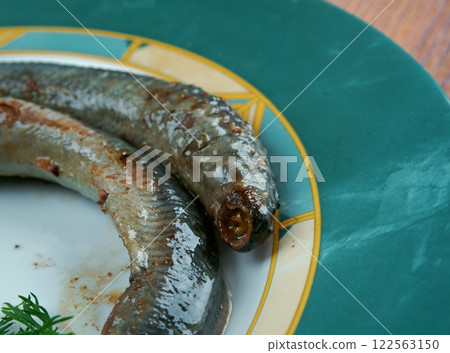 Grilled lamprey 122563150