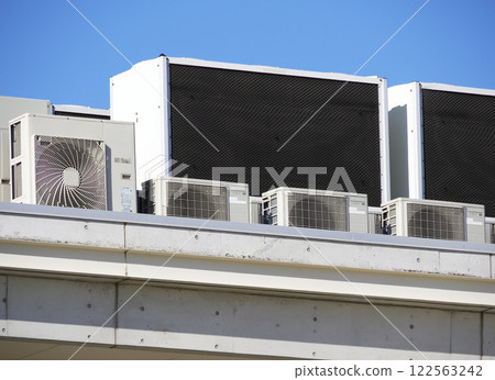 空調室外機 122563242