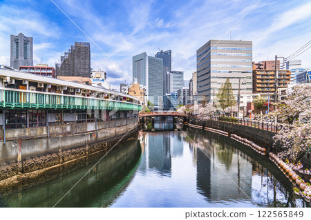 橫濱的春天,大岡川,櫻花盛開,「野毛都橋商店街」週邊的都市風景【神奈川縣·橫濱市】 橫濱的春天,大岡川,櫻花盛開,「野毛都橋商店街」週邊的都市風景【神奈川縣·橫濱市】 122565849