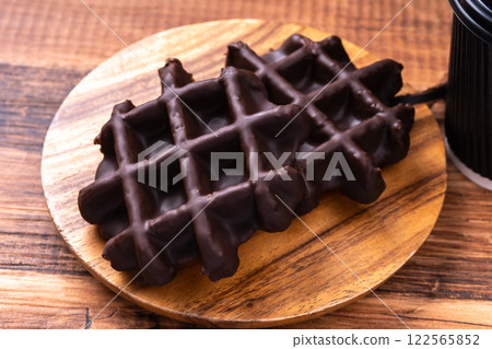 Chocolate waffle 122565852