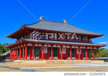 [奈良縣]晴天的興福寺（中近堂） 122565873