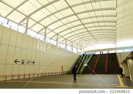 大阪地鐵中央線夢洲站出入口,距離EXPO2025大阪關西博覽會最近的車站,大阪市此花區夢洲 大阪地鐵中央線夢洲站出入口,距離EXPO2025大阪關西博覽會最近的車站,大阪市此花區夢洲 122569623