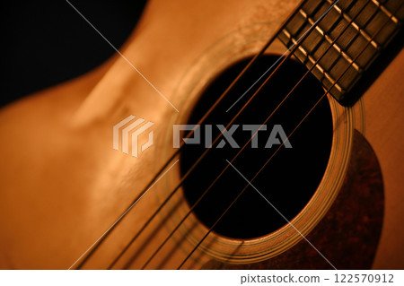 低音 低音 122570912