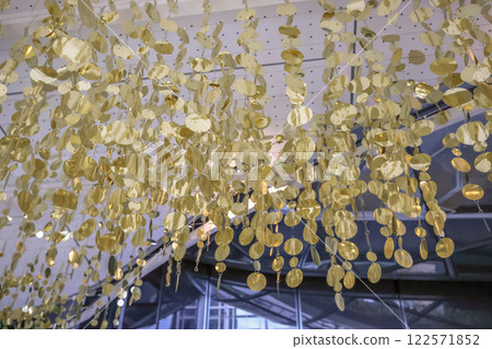 Elegant Gold Decorations for Luxury Interiors Dec 16 2024 Elegant Gold Decorations for Luxury Interiors Dec 16 2024 122571852
