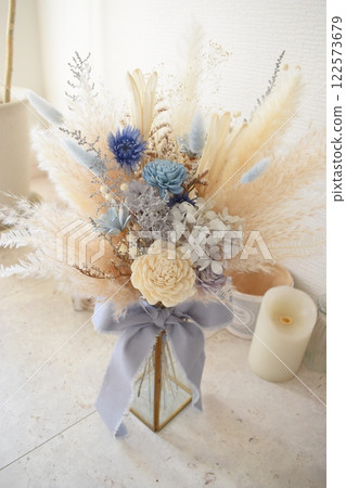 Light blue dried flower bouquet Light blue dried flower bouquet 122573679