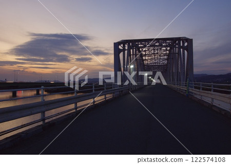 Scenery of Kasumi Bridge and Takahashi River - Evening and night view Scenery of Kasumi Bridge and Takahashi River - Evening and night view 122574108