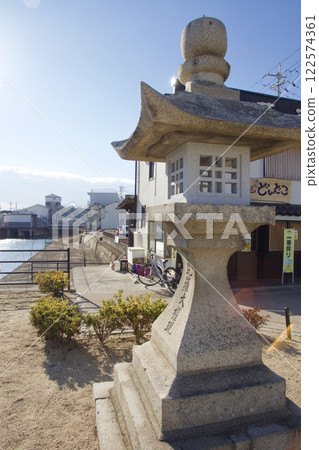 Tamashima's townscape: Torichō shopping street 122574361