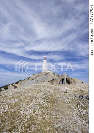 Mont Ventoux (1912 m), department of Vaucluse, Provence, France Mont Ventoux (1912 m), department of Vaucluse, Provence, France 122577981