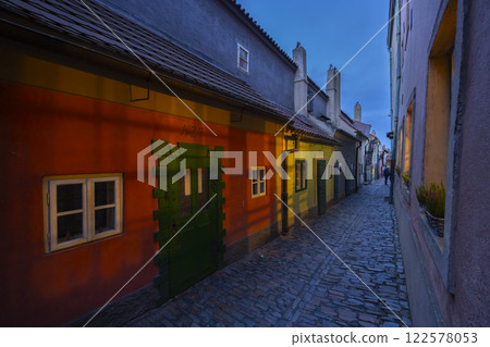 Golden Alley in Prague Castle, long row of small houses, Prague, Czech Republic Golden Alley in Prague Castle, long row of small houses, Prague, Czech Republic 122578053