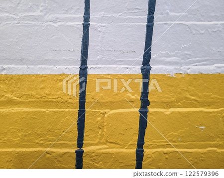 Urban Color Contrast Brick Wall Texture in Cincinnati Eye-Level View 122579396