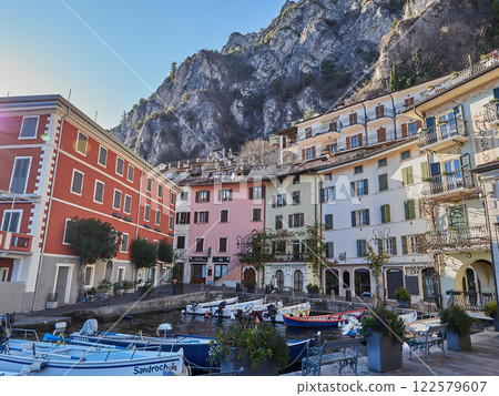 Limone sul Garda 122579607