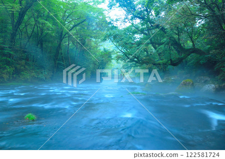 Kikuchi Valley in the morning 122581724