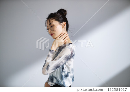 Beauty image of women in their twenties Beauty image of women in their twenties 122581917