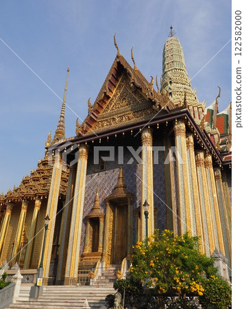 The Three Great Temples of Wat Phra Kaew 122582000